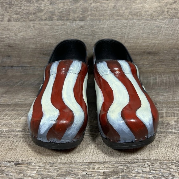 Sanita Hand Painted Clogs Patriotic Stars Stripes Flag Womens 41 EU/9.5-10 US - Picture 4 of 11